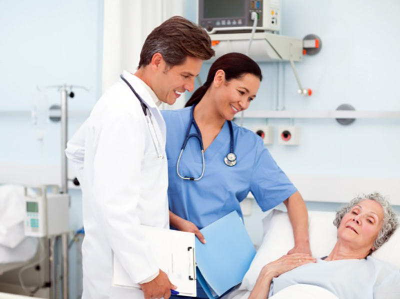RELAZIONE A RISCHIO TRA PROFESSIONISTI SANITARI E PAZIENTI